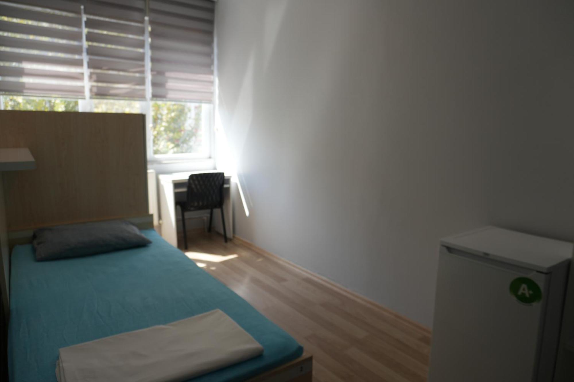 Sabiha Hanim Yurdu Only Male Istanbul Exterior foto